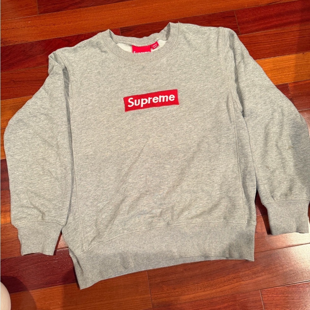 Supreme sweatshirt